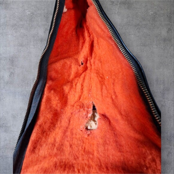 Vintage 1960 Sears Rifle Case 50" Scroll Detail Faux Leather Padded Gun Bag - Picture 10 of 11